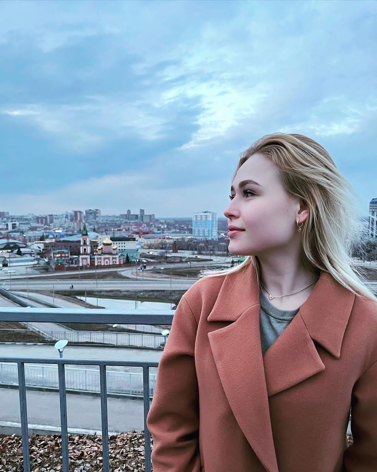 Оленька проститутка Питера у метро Академическая проститутки ролики