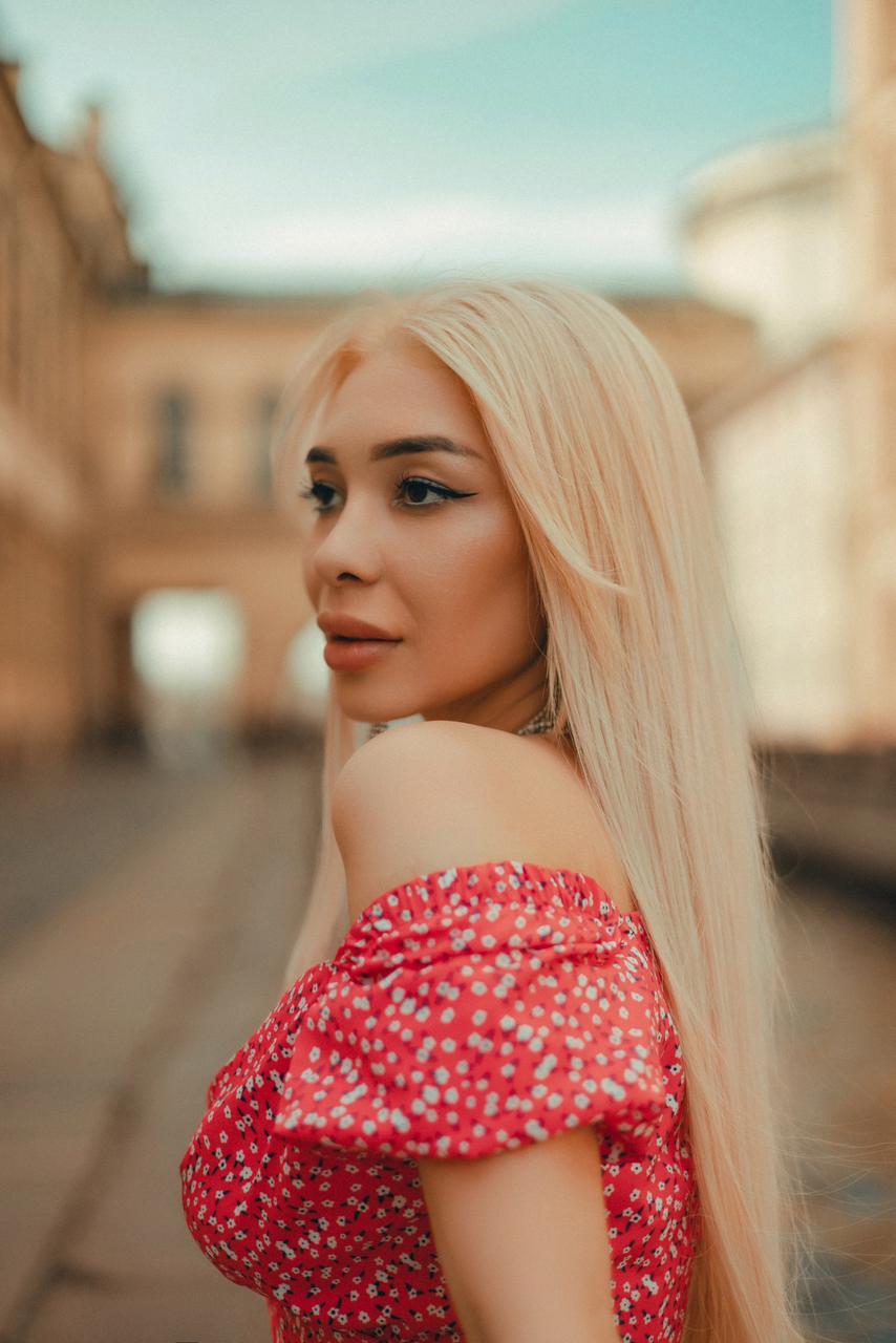 Путана Санкт-Петербурга Тоня +7(981)592-24-80 метро Чернышевская